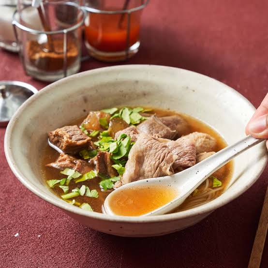 Easy beef noodle soup recipe 