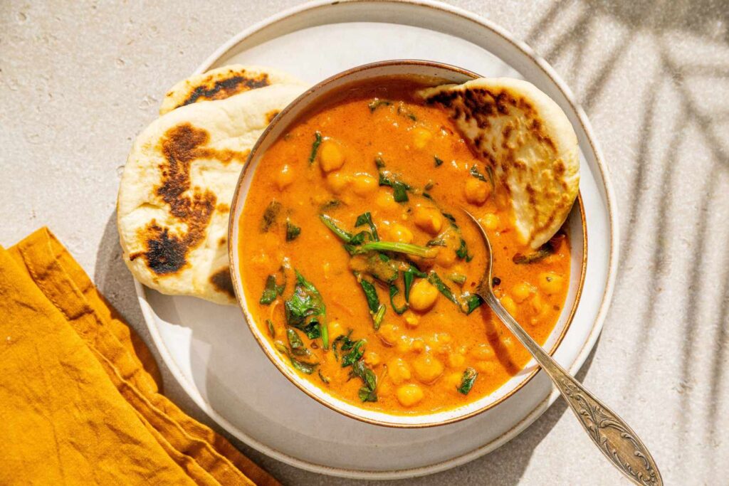 Delicious easy homemade chickpea curry recipe with naan bread 