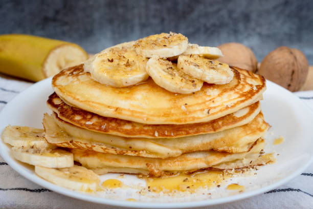 Fluffy Vegan Banana Pancakes That’s Guilt Free !