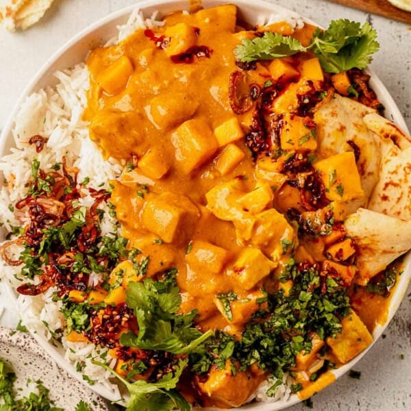 Mango Chicken Curry: Juicy &  Zesty, You’ll Want More!